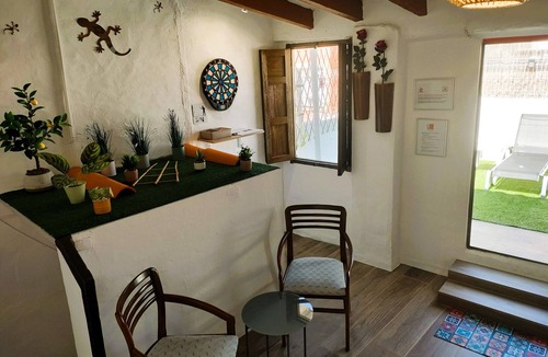 Pego House | Casa Mayago: Terraza y Solárium Cerca de la Playa