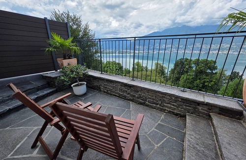 Piazzogna House | Casa Melitta' holidays with a beautiful lake view