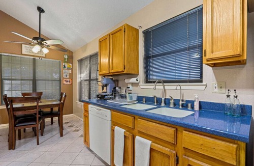 El Paso House | Casa Mi Ranchito Alegre