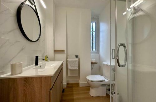 Brive-la-Gaillarde Apartment | Casa Mialet - Petit Écrin de Douceur au cœur de Brive