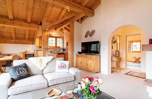 Laax Apartment | Casa Miez Penthouse, ca. 126m2, can accommodate 6 guests and is located in Laax.