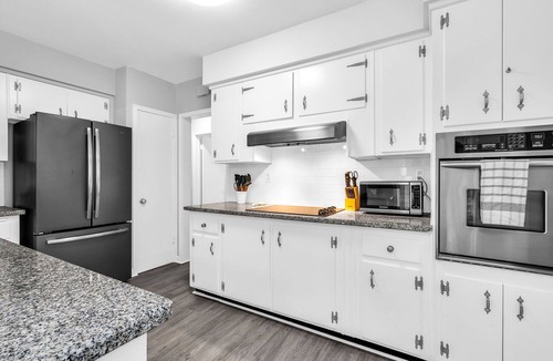 Southside House | Casa Miramar: Private Beach Path & Pool Paradise