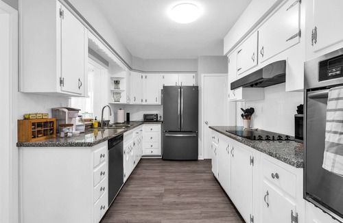 Southside House | Casa Miramar: Private Beach Path & Pool Paradise