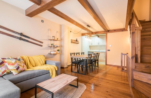 Las Bordas House | Casa Montjòia