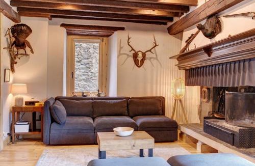 Gessa House | Casa Montlude - Elegancia rústica y confort moderno en el corazón del Valle de Arán by Eth Flòc