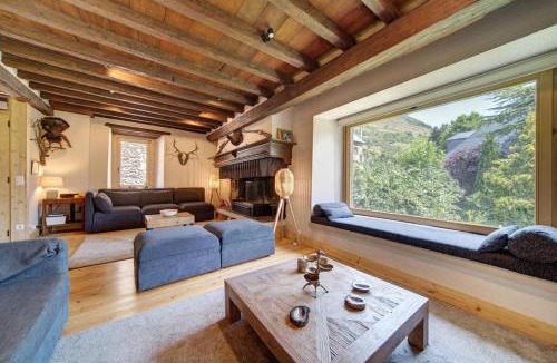 Gessa House | Casa Montlude - Elegancia rústica y confort moderno en el corazón del Valle de Arán by Eth Flòc