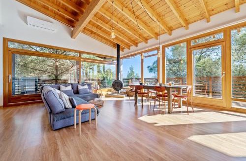 Montreal House | Casa nórdica en el bosque con vistas al mar