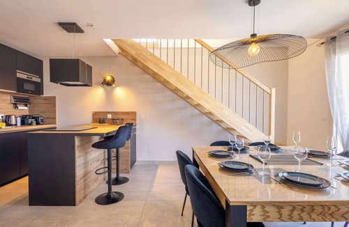 Beziers Apartment | Casa Naia - 4-Star Prestige Duplex Valras-Plage