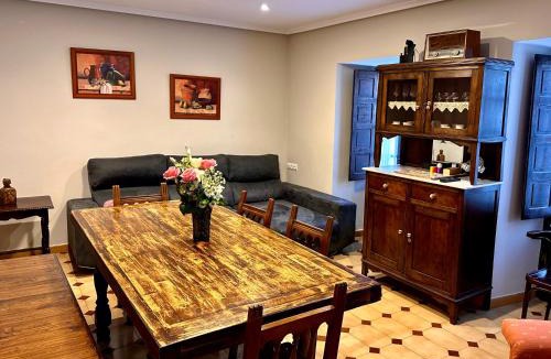 Montes de Valdueza House | CASA NARCISA - Perfecta para familias y grupos - Valle del Silencio