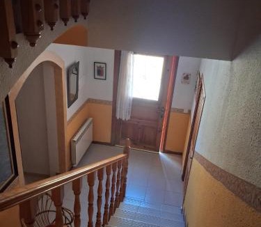 Abiego Apartment | Casa Nasarre- Acogedora casa rural con garaje con vistas a la Sierra de GUARA