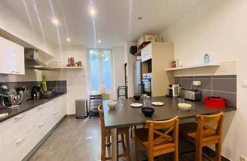 Saint-Serge House | Casa Ney - Magnificent town house with garden