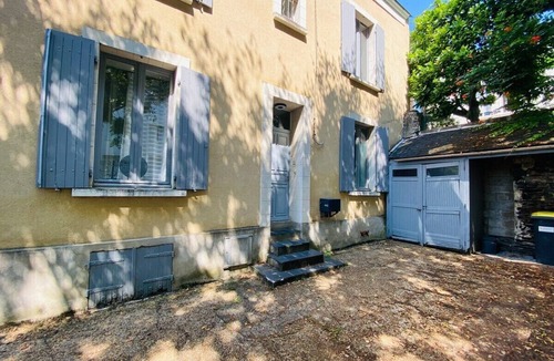 Saint-Serge House | Casa Ney - Magnificent town house with garden