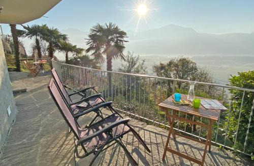 Riazzino Apartment | Casa Nido di Rondine by HolAp