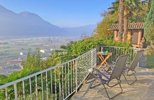 Riazzino Apartment | Casa Nido di Rondine by HolAp