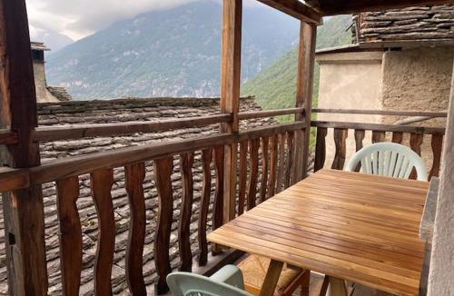 Brontallo House | Casa nonna Domenica
