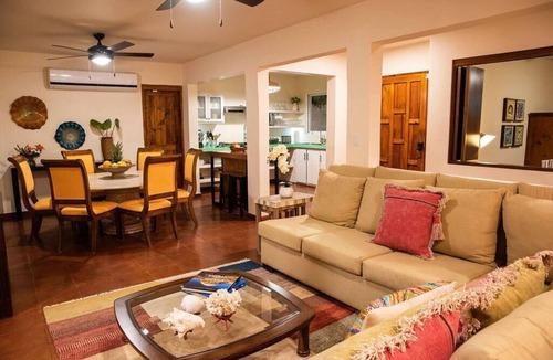 La Paz House | Casa Oasis