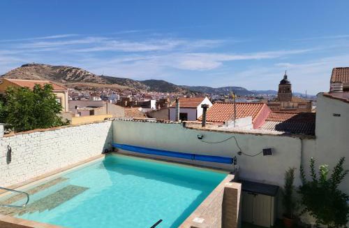 Puertollano House | Casa Oasis Puertollano, una casa en un entorno rural en Puertollano, agradable, con Piscina en zona tranquila