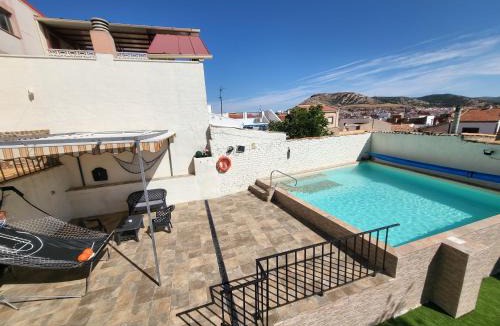 Puertollano House | Casa Oasis Puertollano, una casa en un entorno rural en Puertollano, agradable, con Piscina en zona tranquila
