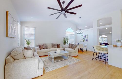 Chandler House | Casa Oliva