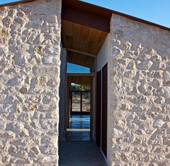 Arnes House | Casa Oryza
