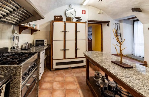 Sant Feliu de Pallerols House | CASA PRAT - tranquility, history and nature