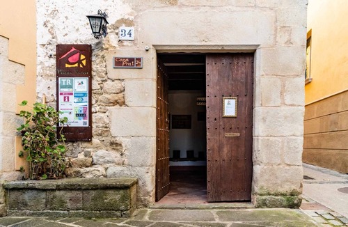 Sant Feliu de Pallerols House | CASA PRAT - tranquility, history and nature