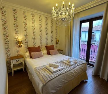 Vinuesa Hotel | Casa Palacio Reina de Tardajos
