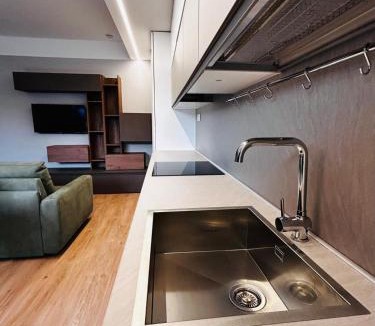 Montano Lucino Apartment | Casa Paolina - Relax a 5 min da Como Lake - 6 Posti - Box & Wallbox