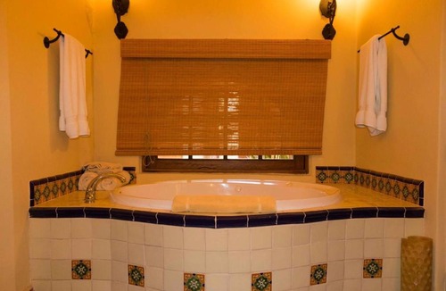 Nopolo House | Casa Pequena 1 BR by Casago