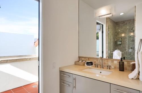 West Beach House | Casa Playa