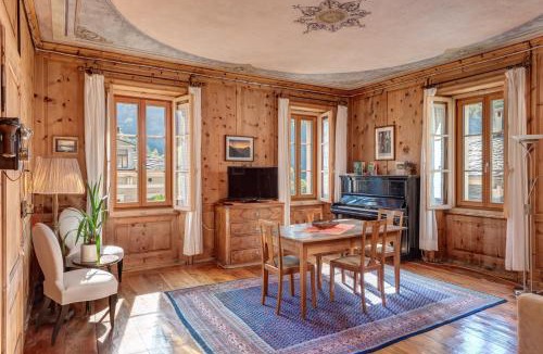 Castasegna House | Casa Pool tra St Moritz e il lago di Como