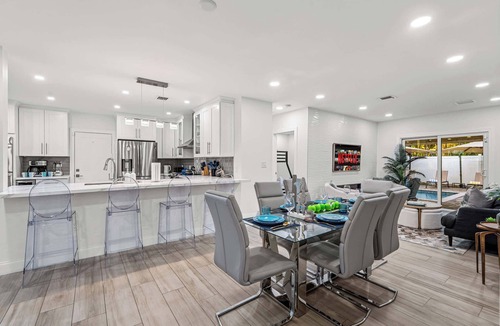 Poinsettia Heights House | Casa Pura Vida, Heated Pool + Hot Tub