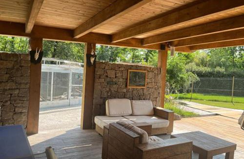 Olot House | casa rústica