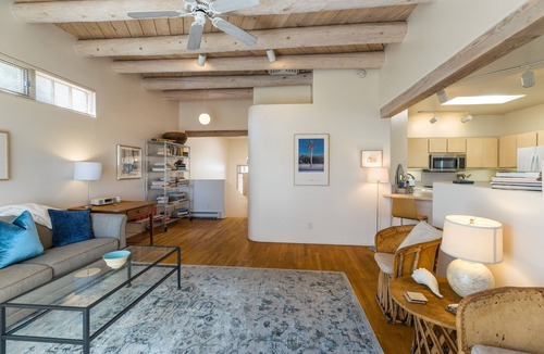 Santa Fe Condo | Casa Rio Vista - Natural Light, Kiva, Patio