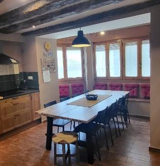 Biescas Ski Chalet | Casa Robelca