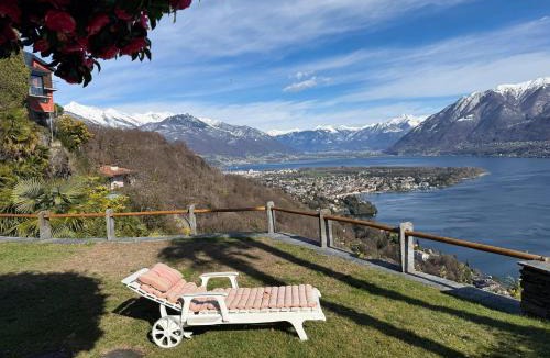 Ronco sopra Ascona House | Casa Rocca Nera by HolAp