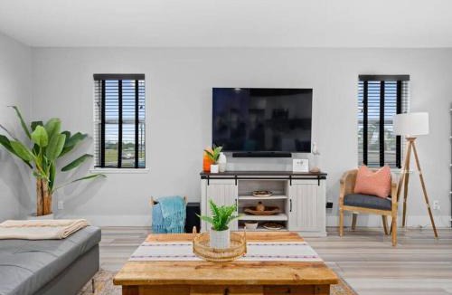 Rockport Villa | Casa Rockport - Waterfront + Pet Friendly