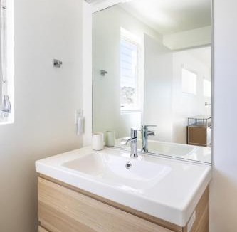 Joshua Tree Highlands House | Casa Rocosa I Midcentury Home on 5 Private Acres Near Park