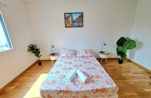 Tassin-la-Demi-Lune Apartment | Casa Rosa, au calme avec garage privé et balcon