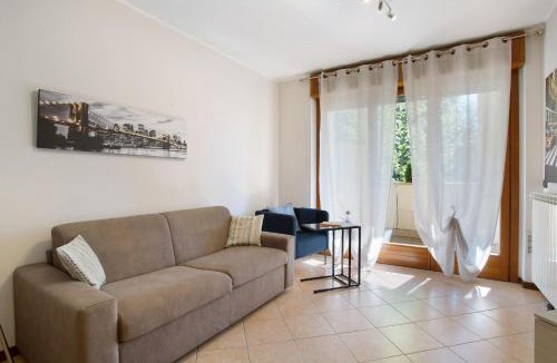 Nova Milanese Apartment | Casa Rosada Monza Autodromo