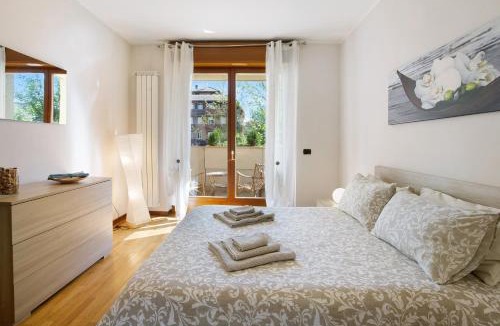 Nova Milanese Apartment | Casa Rosada Monza Autodromo