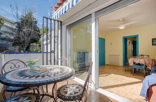 Miami Platja House | Casa Rosana - Alojamientos Marcalma