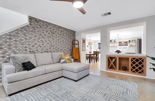 North San Antonio - SAT House | Casa Rosario- a stylish home located 20/30 mins from all the SA attractions!n