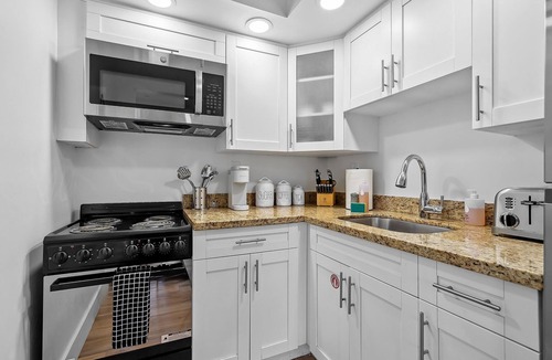 Hollywood South Central Beach Apartment | CASA ROSELLE 2 BEDROOMS