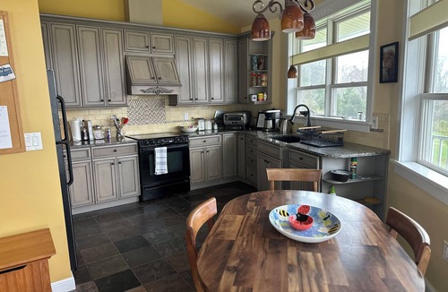 Margaretville House | Casa Rotunda: A Cozy Catskills Escape