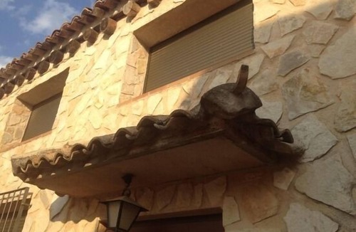 Campillo de Altobuey Cottage | Casa Rural Abuelo Perico for 14 people