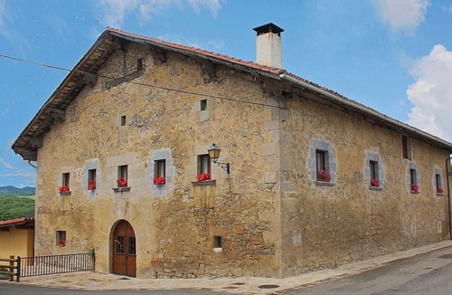 Larraun House | Casa Rural Acogedora