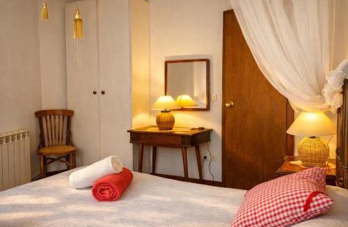 Montsonis Apartment | Casa rural amb cova - Cal Gravat