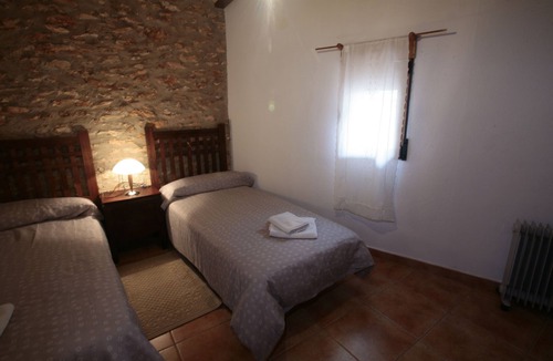 San Jorge House | Casa Rural Carmens: Espacio Amplio y Tranquilo Para Grupos Grandes
