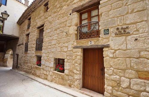 Horta de Sant Joan House | Casa rural con mucho encanto, en un entorno mágico